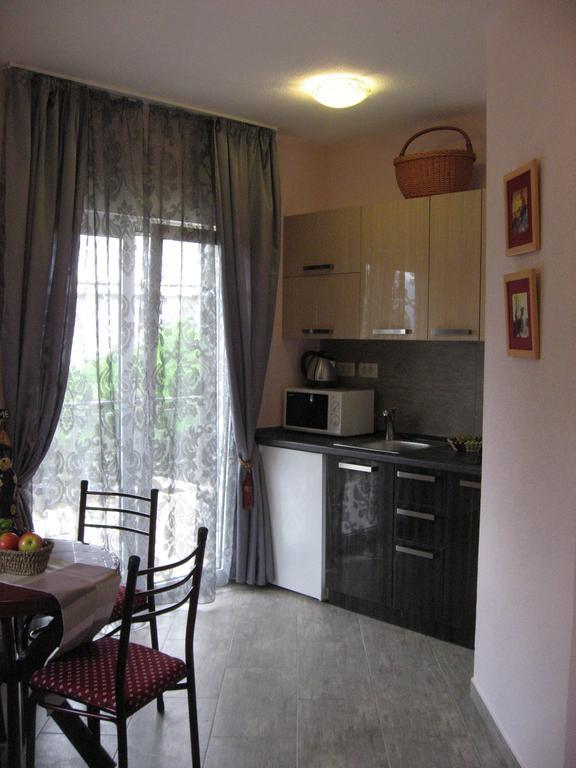 Smokva Apartments تْشيرسيك نوفي الغرفة الصورة