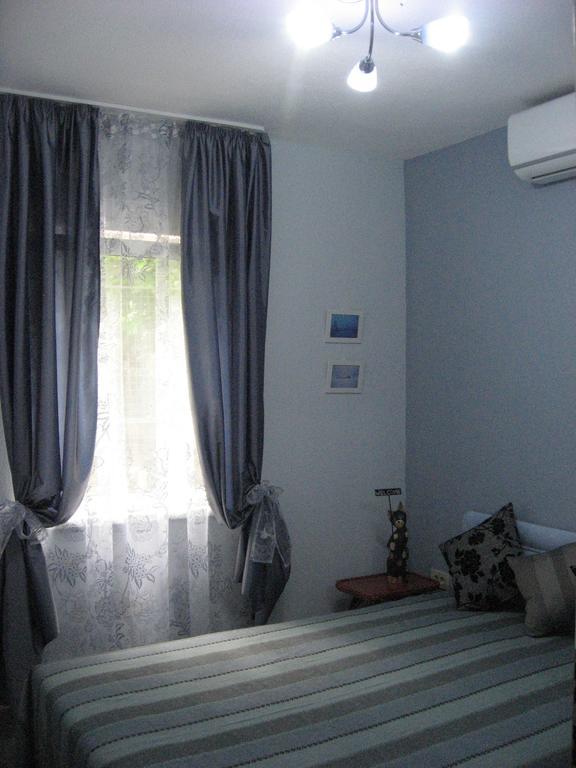 Smokva Apartments تْشيرسيك نوفي الغرفة الصورة